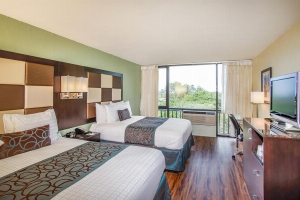 Red Lion Hotel Monterey image 6